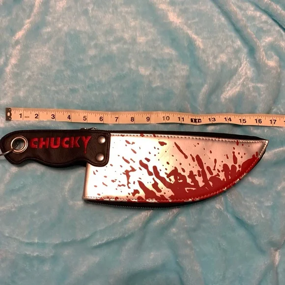 Chucky Knife Purse - Picture 12 of 14
